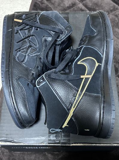 Faust × Nike SB Dunk High "Black and Metallic Gold"
