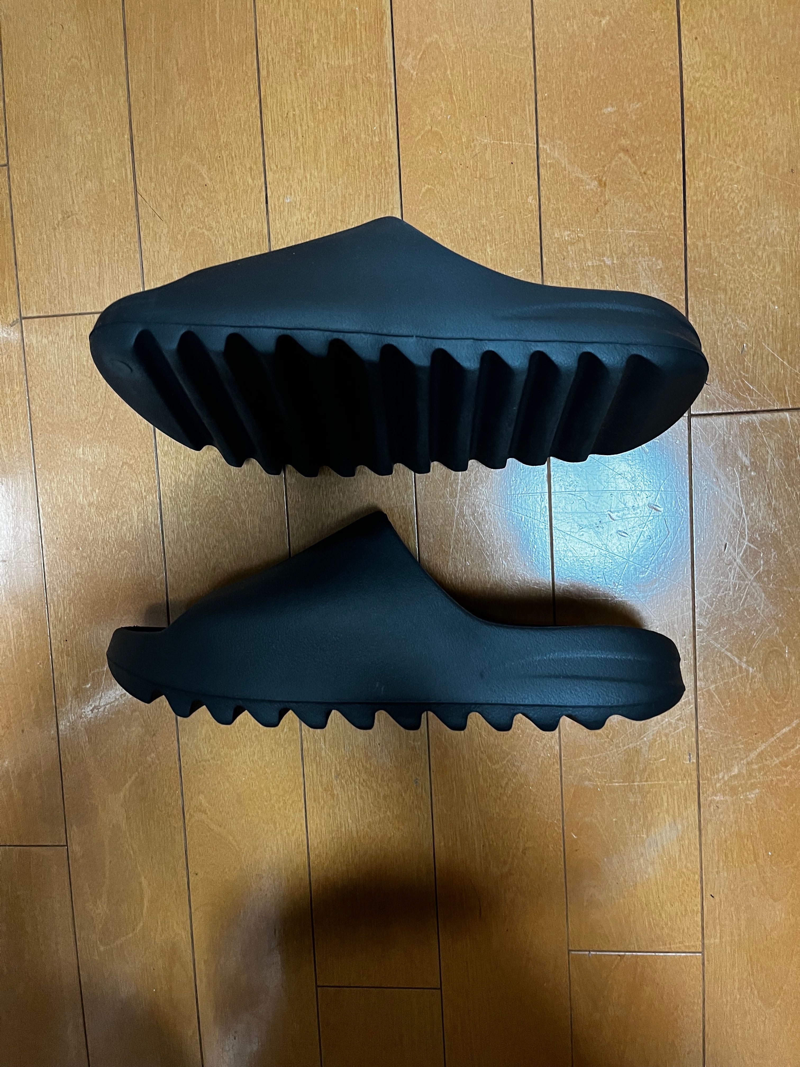 adidas YEEZY Slide "Onyx"