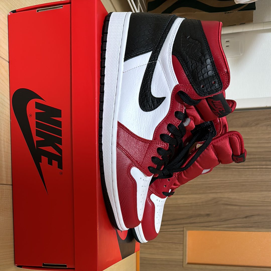Nike Women's Air Jordan 1 High OG "Satin Red"