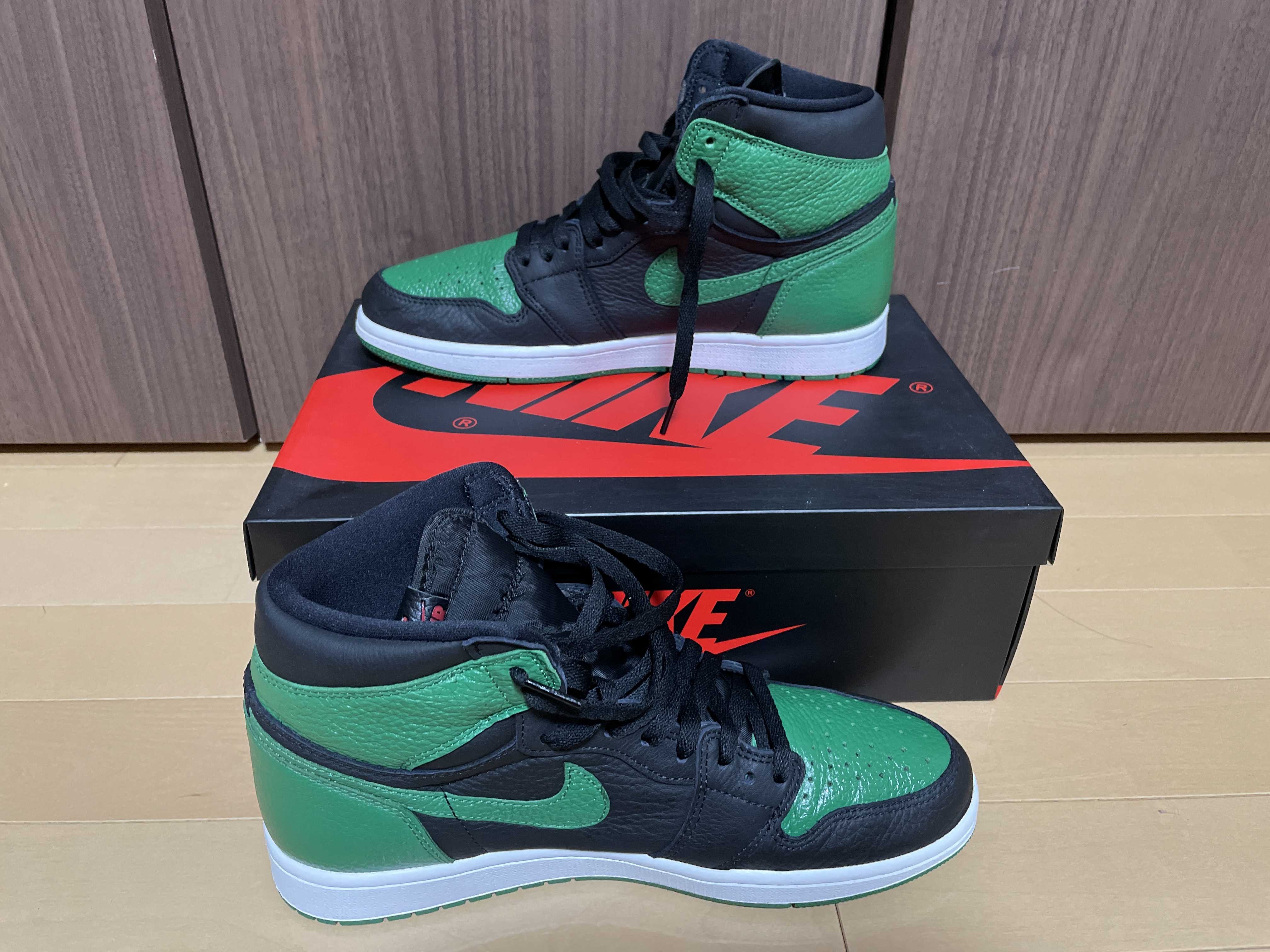 Nike Air Jordan 1 Retro High OG "Black/Pine Green" (2020)
