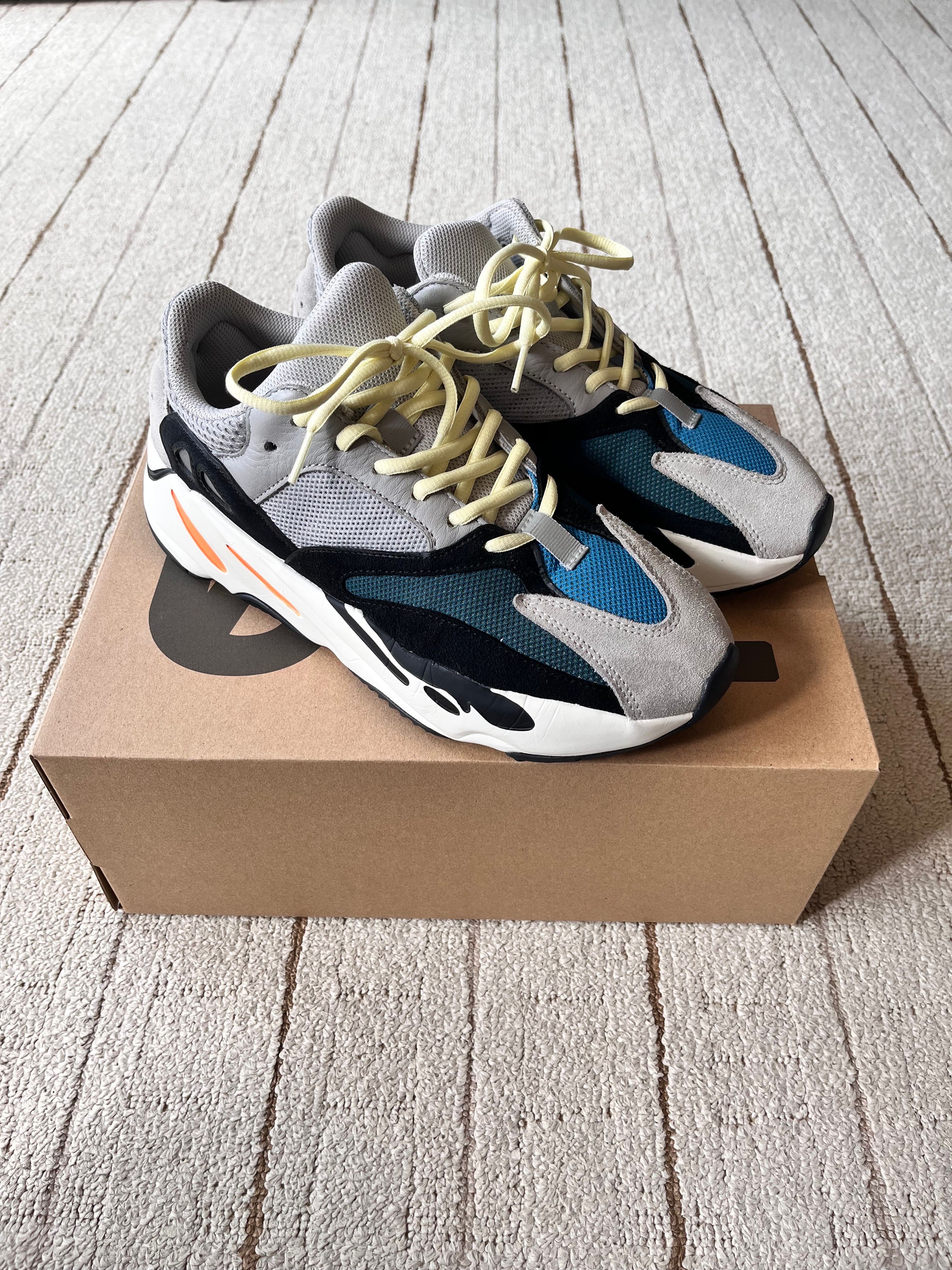 adidas YEEZY Boost 700 "Wave Runner"