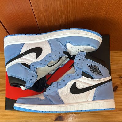 Nike Air Jordan 1 High OG "University Blue"