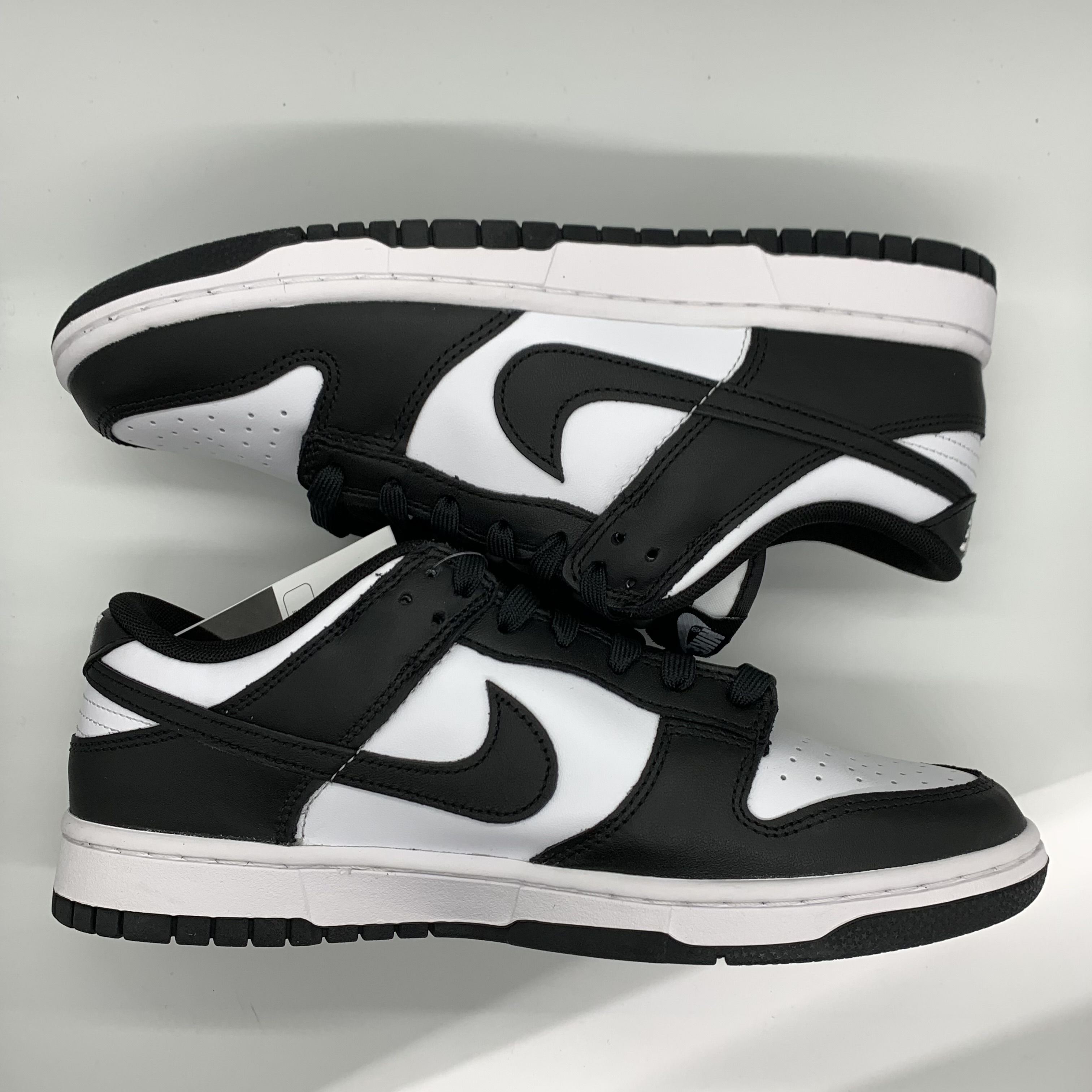 Nike Dunk Low Retro "Panda/White/Black"