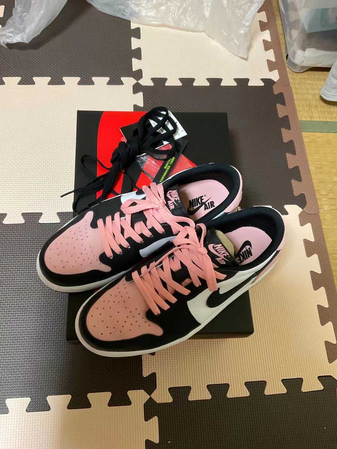 Nike Air Jordan 1 Low OG "Bleached Coral"