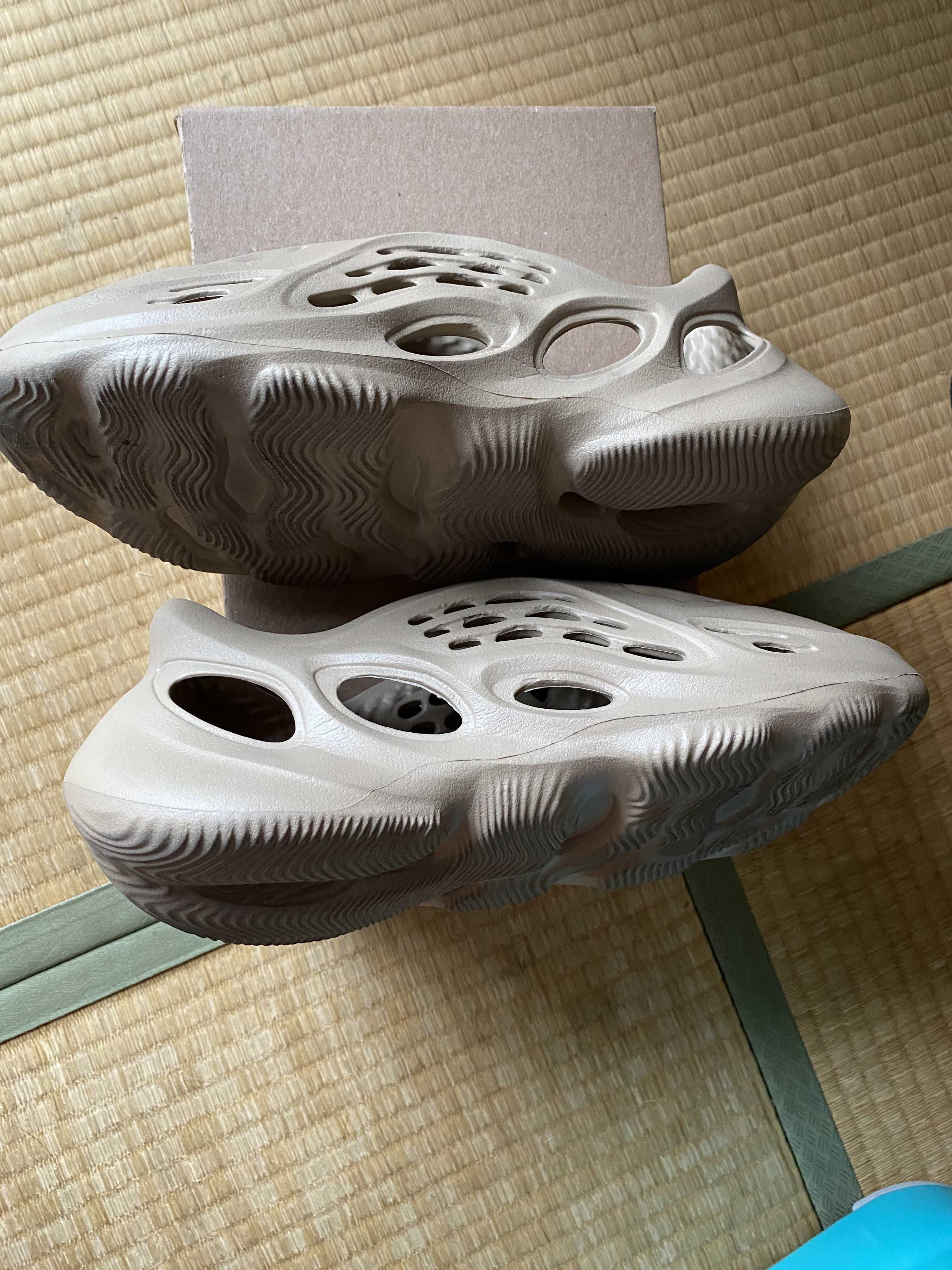 adidas YEEZY Foam Runner "Mist"