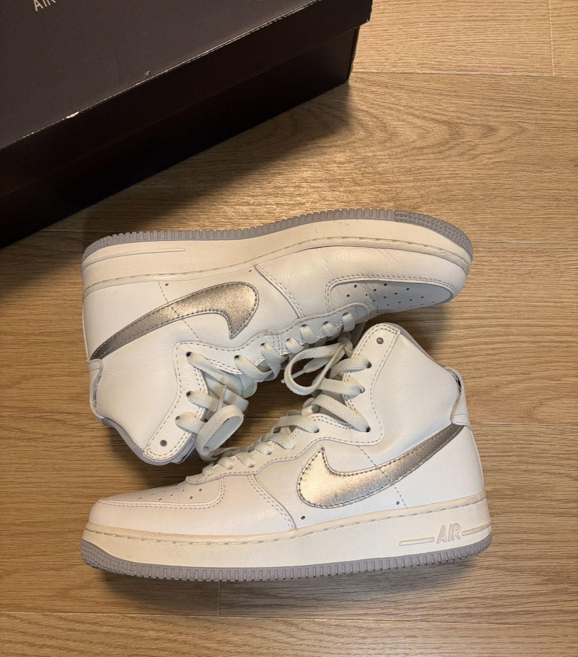 Nike Air Force 1 High Retro "Summit White Wolf Grey"
