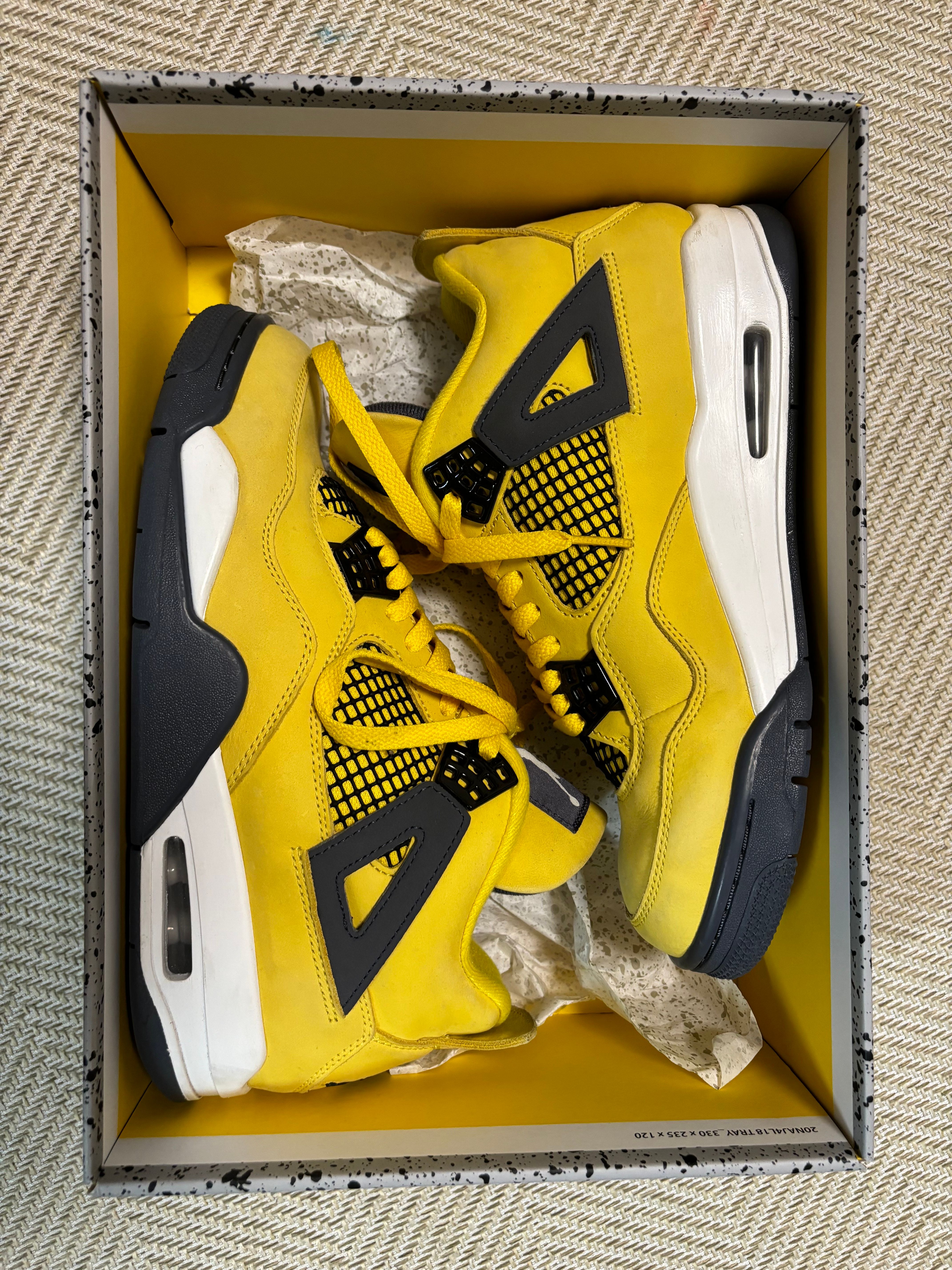 Nike Air Jordan 4 "Tour Yellow"
