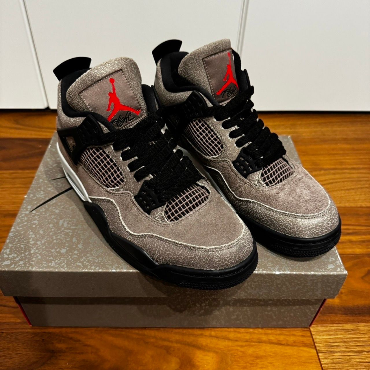 Nike Air Jordan 4 "Taupe Haze"