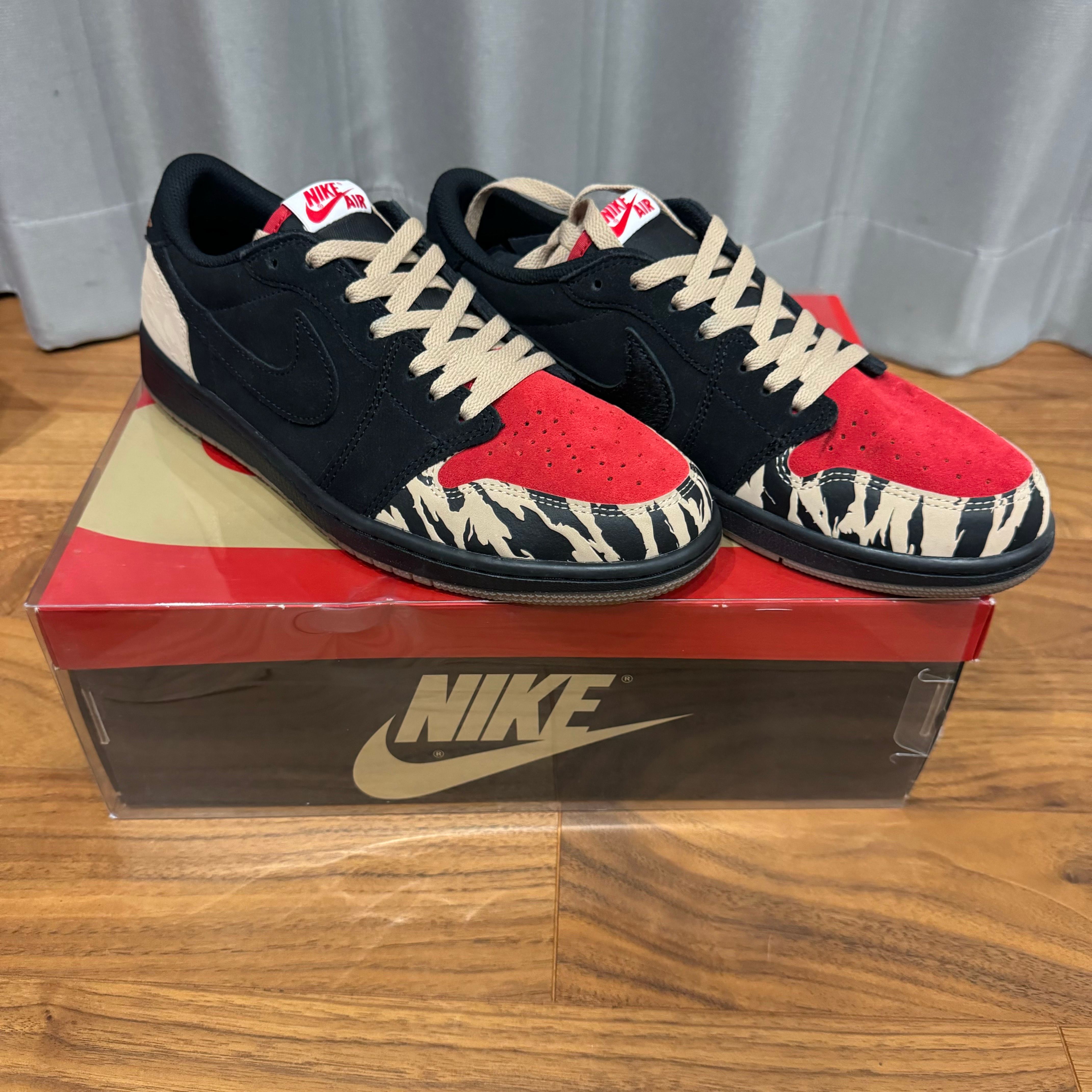 Sole Fly × Nike Air Jordan 1 Low "Black and Sport Red"