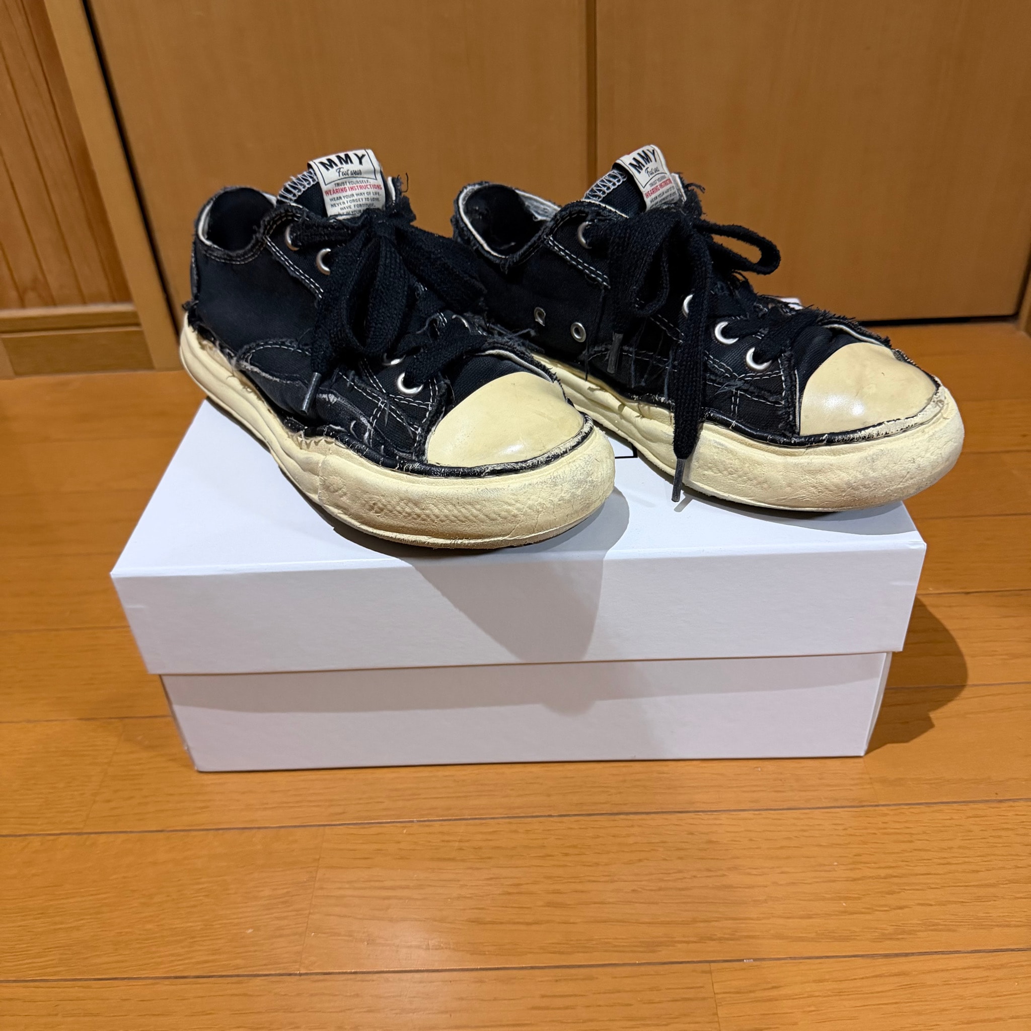 Maison MIHARA YASUHIRO PETERSON VL OG Sole Canvas Low-top Sneaker "Black"