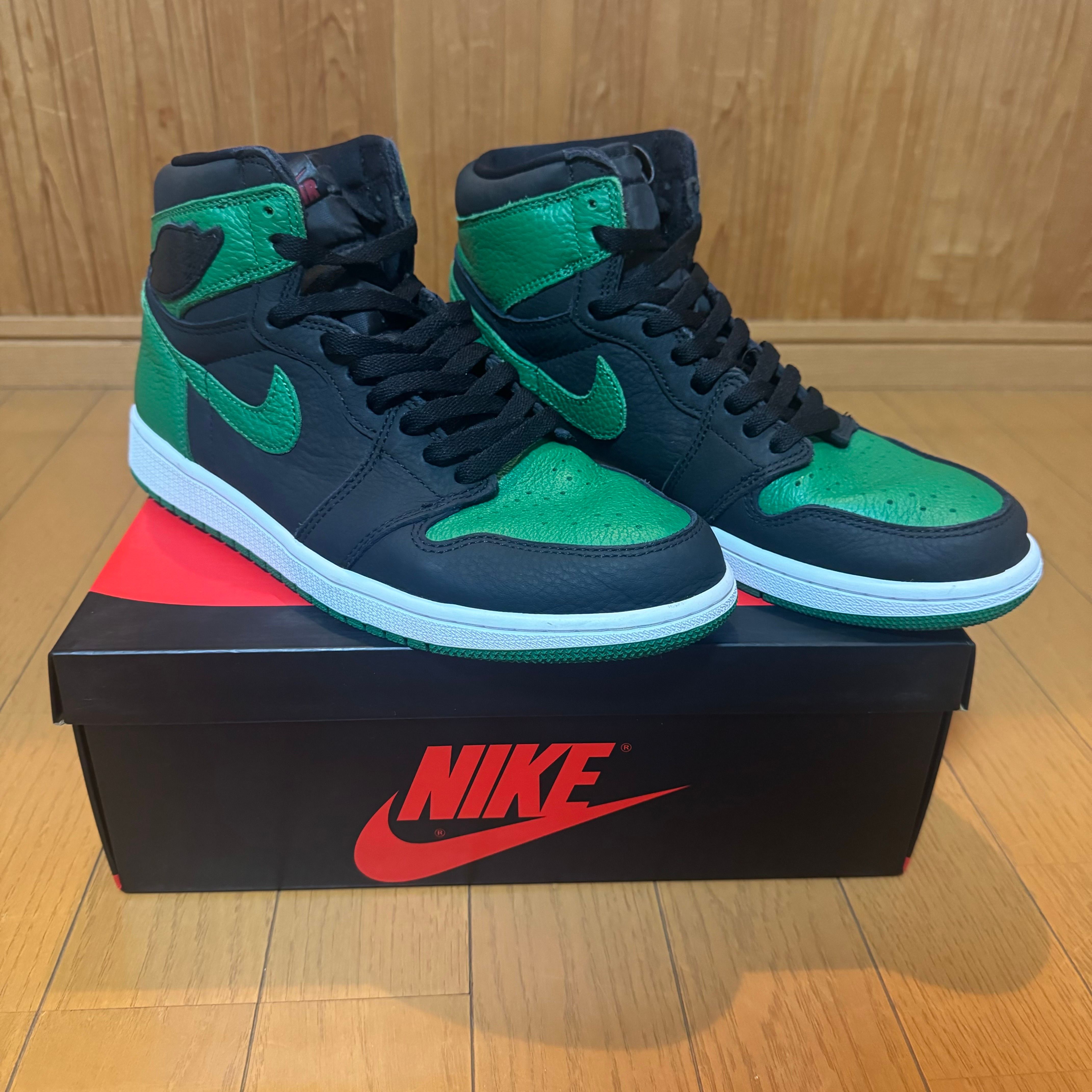 Nike Air Jordan 1 Retro High OG "Black/Pine Green" (2020)      