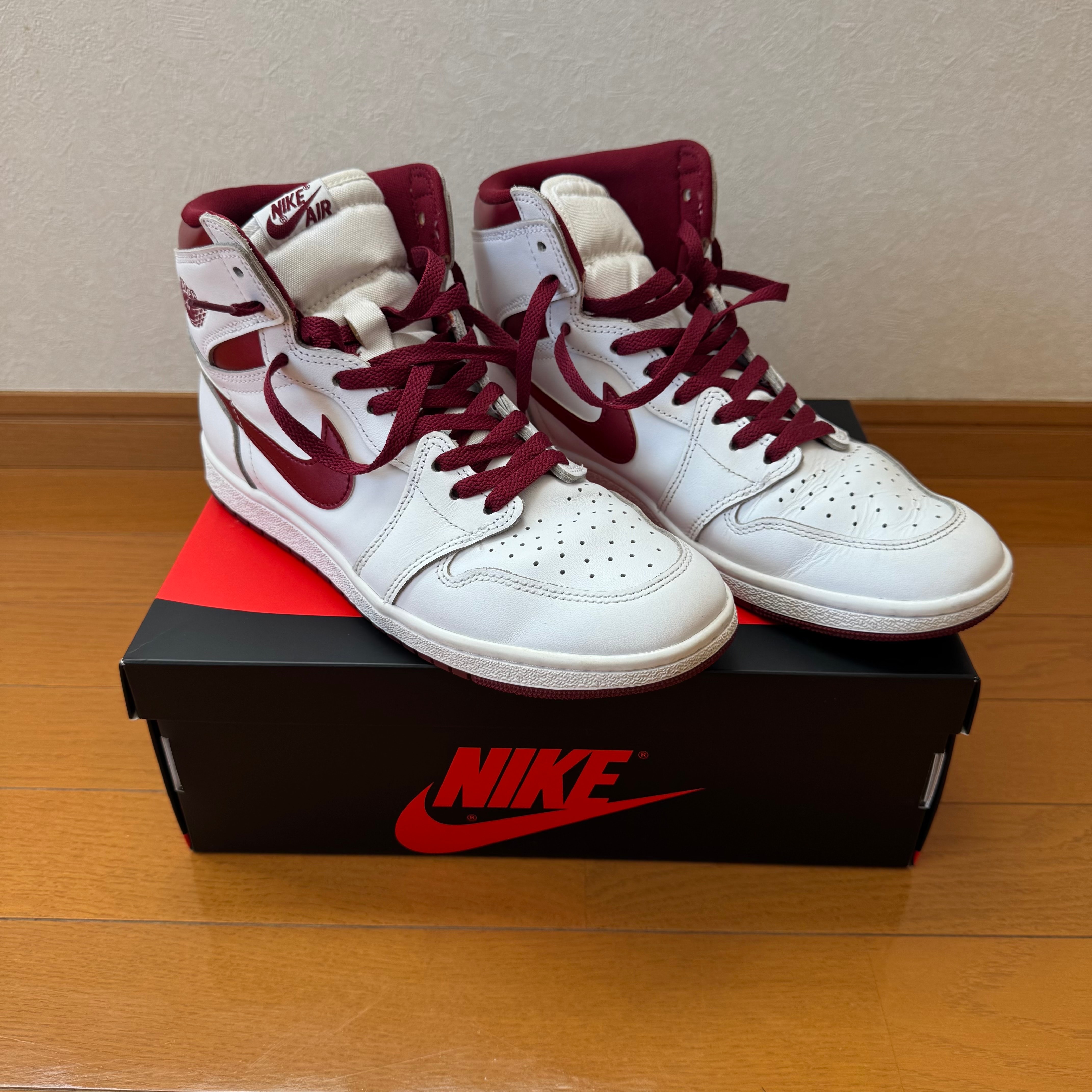 Nike Air Jordan 1 High '85 "Metallic Burgundy"