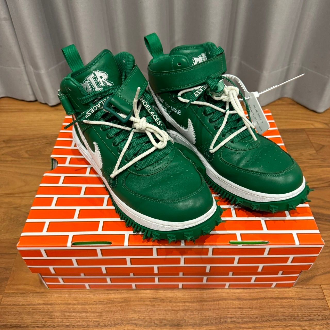 Off-White × Nike Air Force 1 Mid SP LTHR "Pine Green"