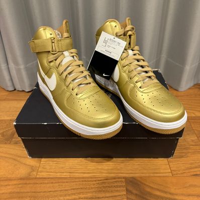 Nike Air Force 1 High "Metallic Gold"