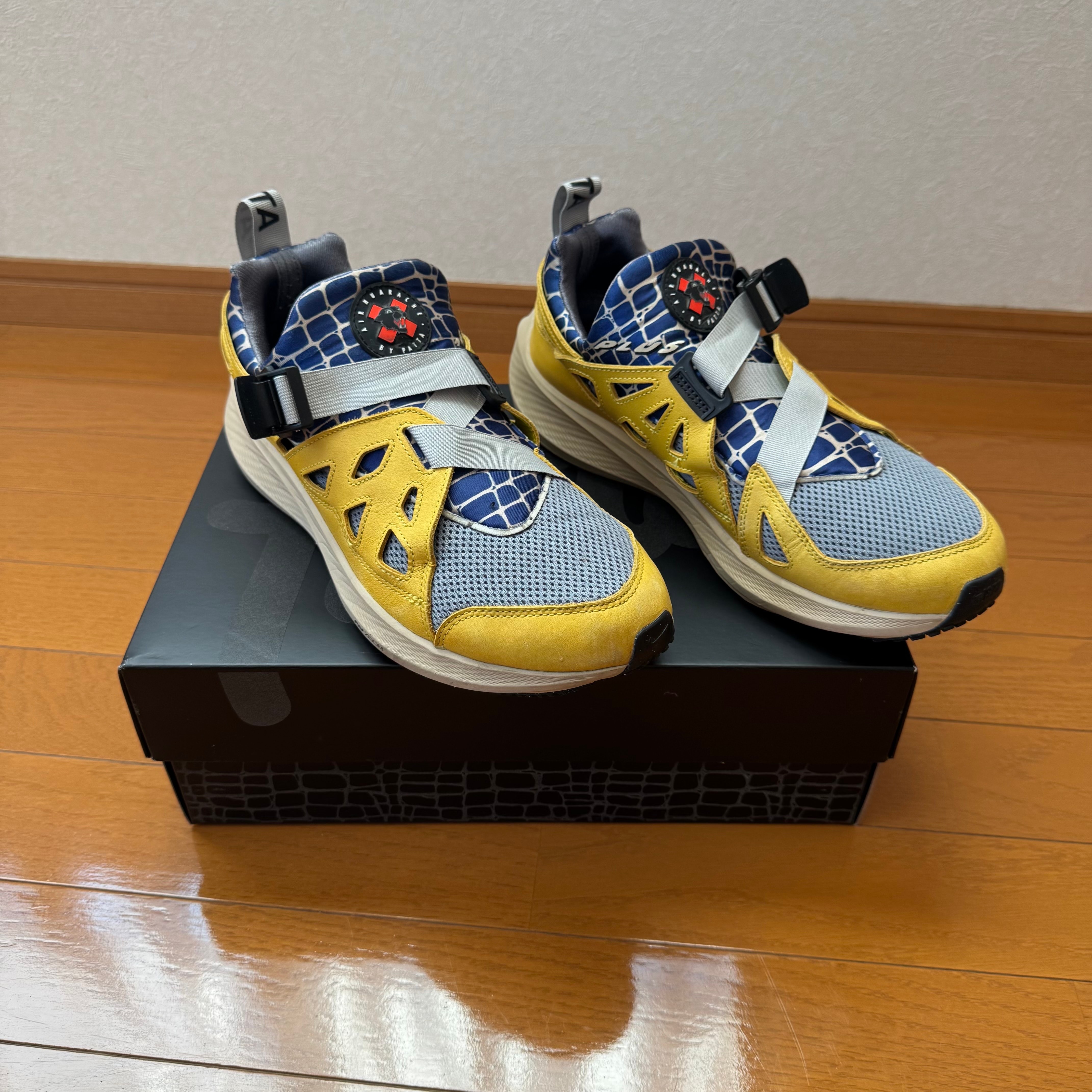 Patta × Nike Air Huarache 20Y24 "Saffron Quartz and Sand Drift"