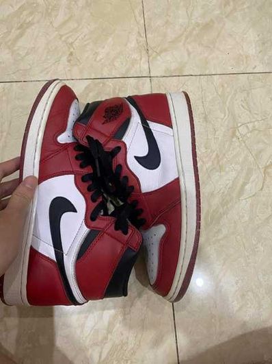 Nike Air Jordan 1 Retro High "Chicago" (2015)