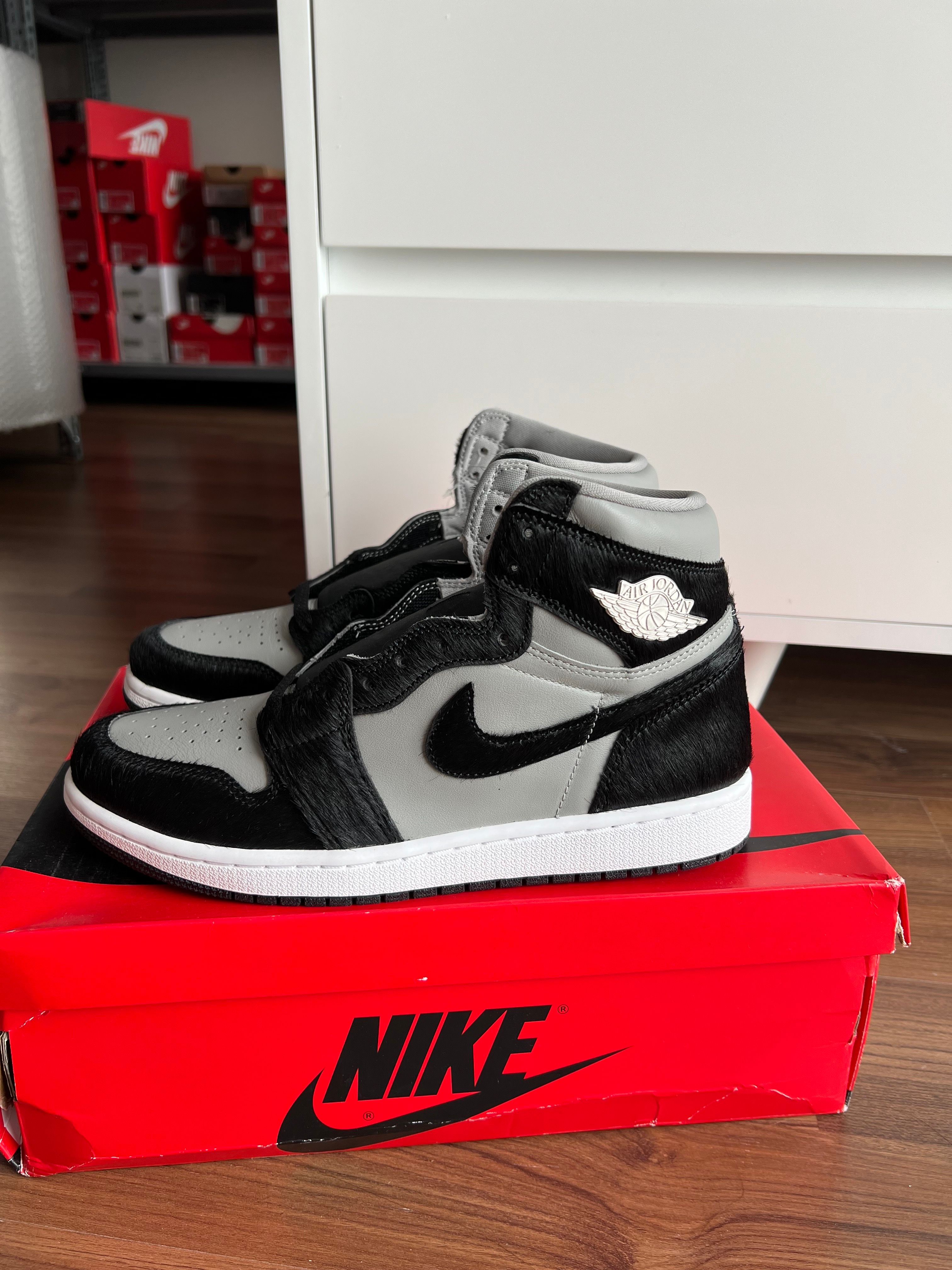 Nike Women's Air Jordan 1 Retro High OG "Medium Grey"