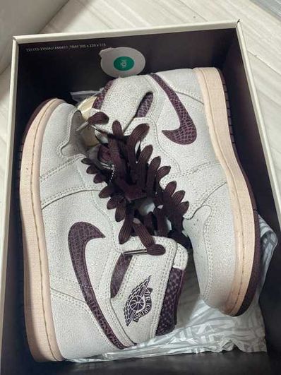A Ma Maniere × Nike Air Jordan 1 Retro High OG "Sail and Burgundy"