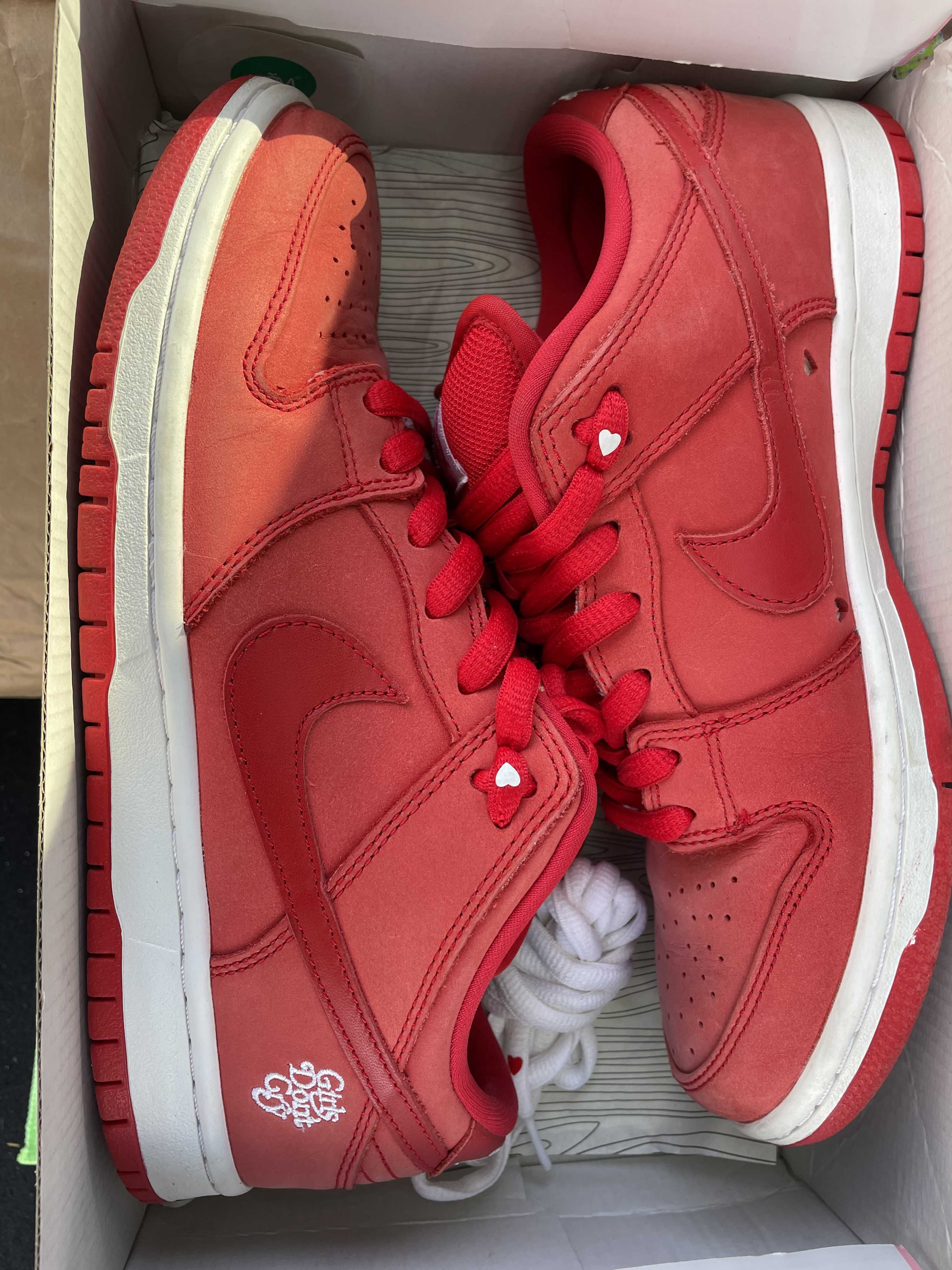 Girls Don't Cry × Nike SB Dunk Low Pro QS "Red" / VERDY