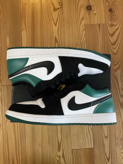 Nike Air Jordan 1 Low "White Black Mystic Green"