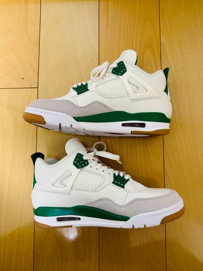 Nike SB × Air Jordan 4 Retro SP "Pine Green"