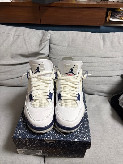 Nike Air Jordan 4 "Midnight Navy"