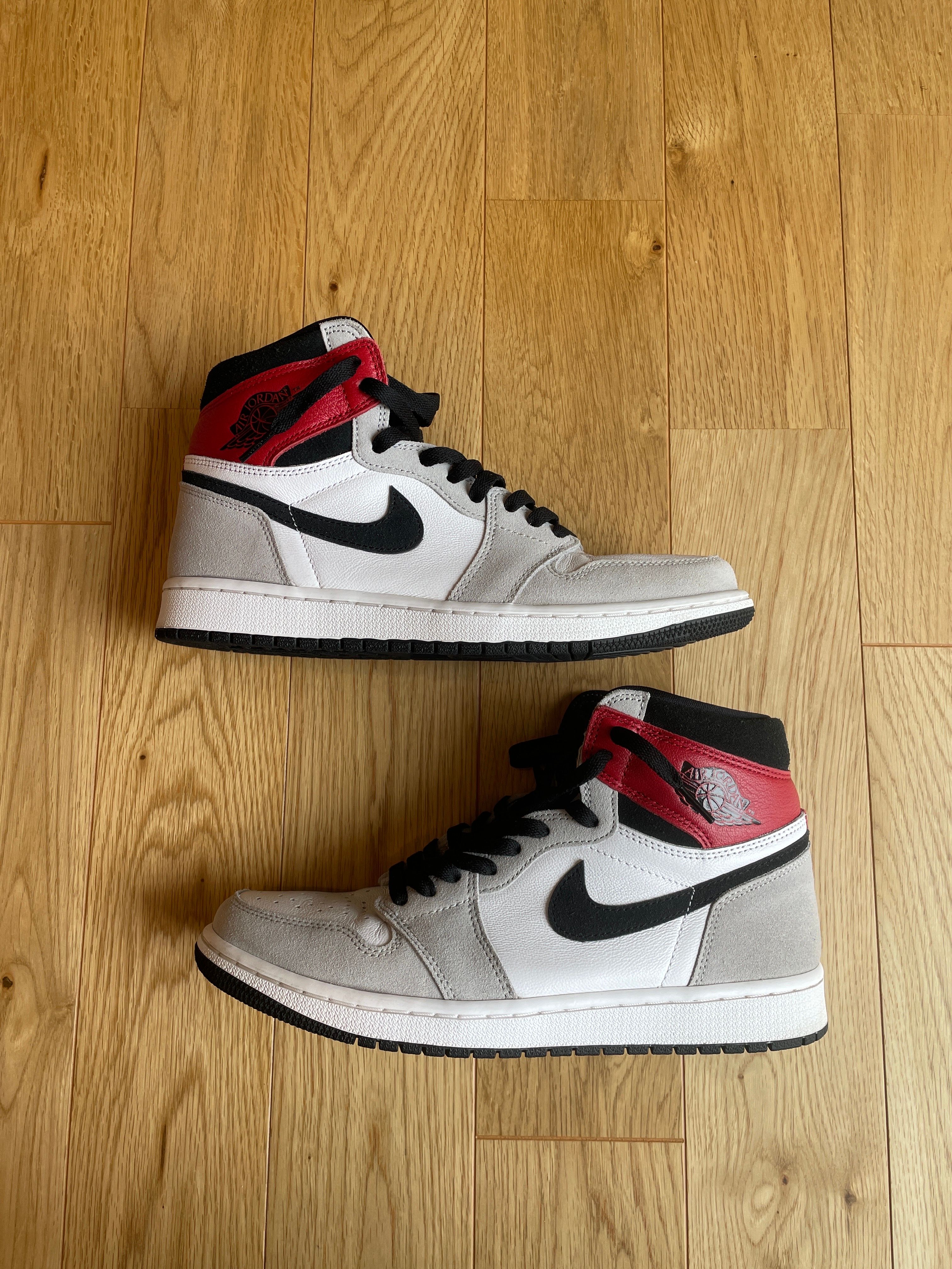Nike Air Jordan 1 High OG "White/Black/Light Smoke Grey"