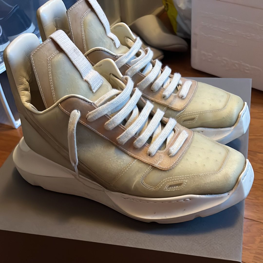 Rick Owens Hollywood Geth Runner "Milk"