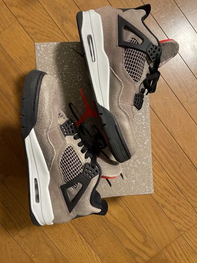 Nike Air Jordan 4 "Taupe Haze"