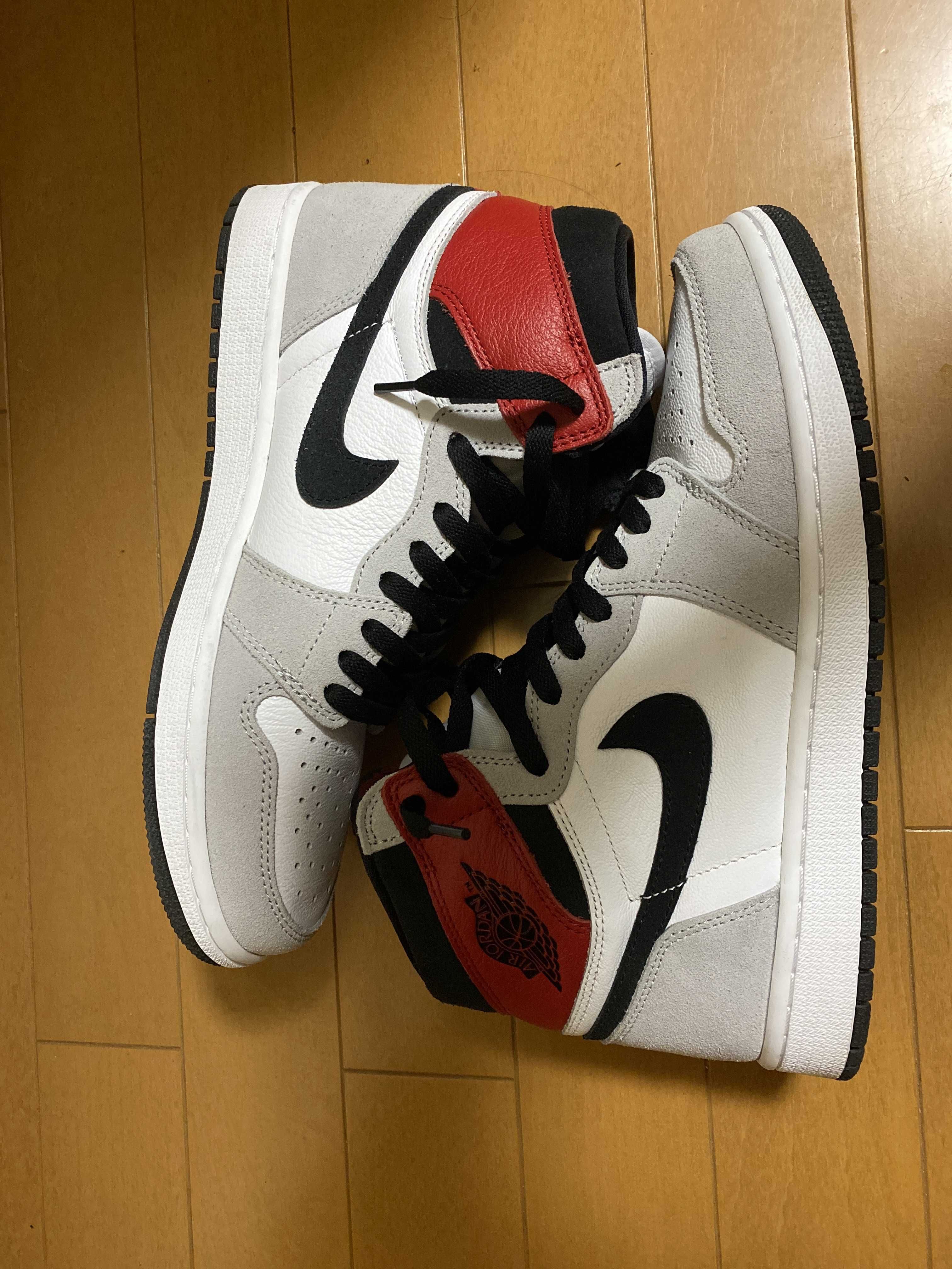 Nike Air Jordan 1 High OG "White/Black/Light Smoke Grey"