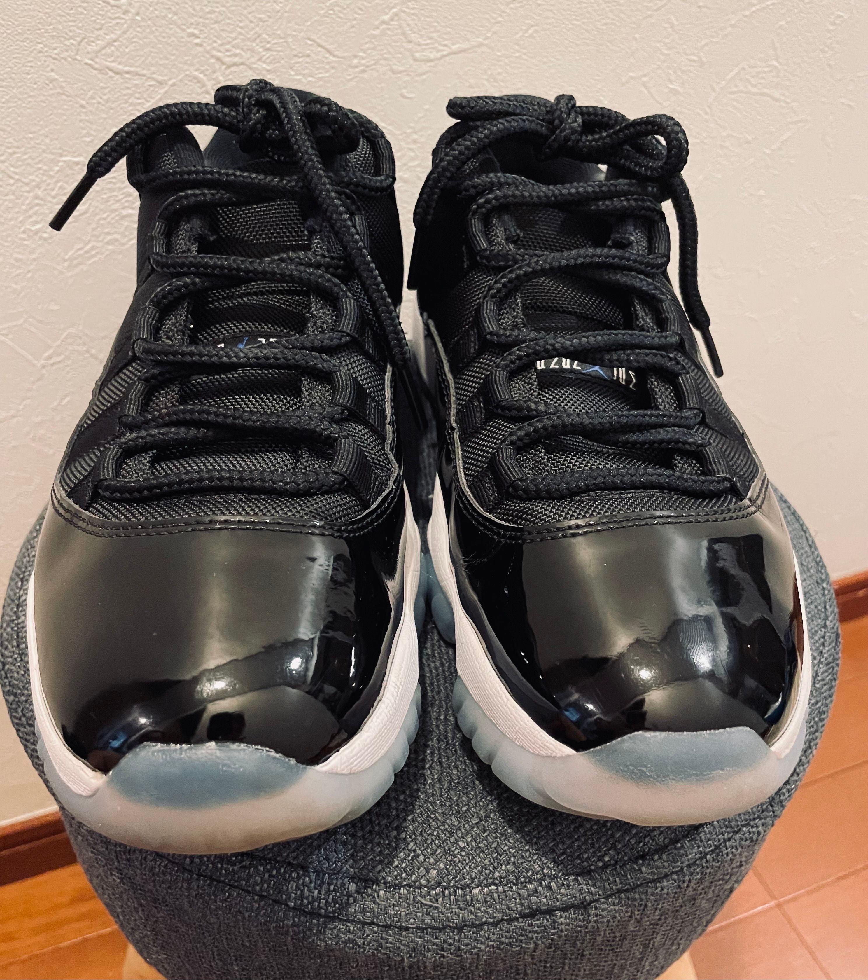 Nike Air Jordan 11 Retro Low "Black and Varsity Royal/Space Jam"