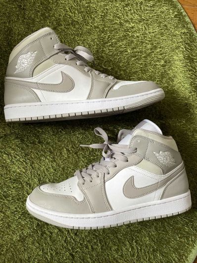 Nike Air Jordan 1 Mid "Linen"