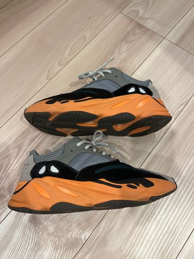adidas YEEZY Boost 700 "Wash Orange"