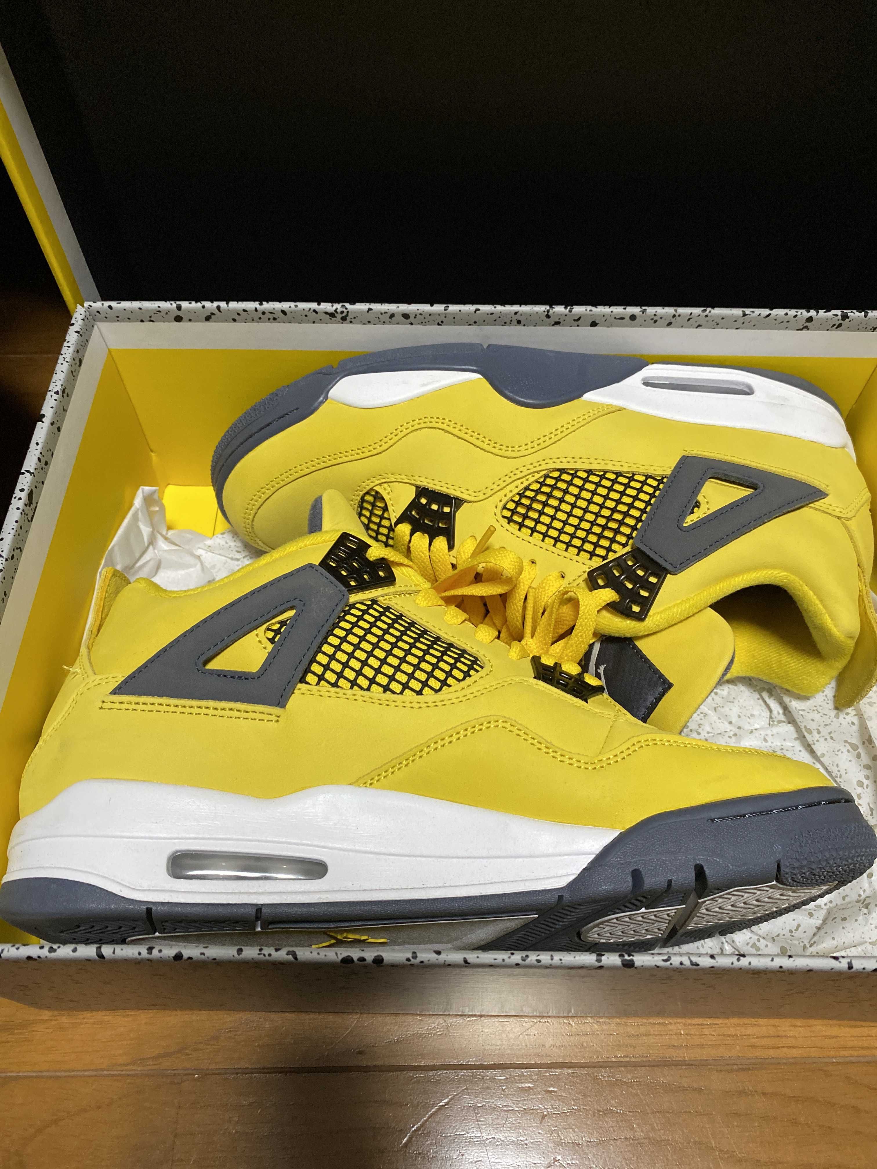Nike Air Jordan 4 "Tour Yellow"