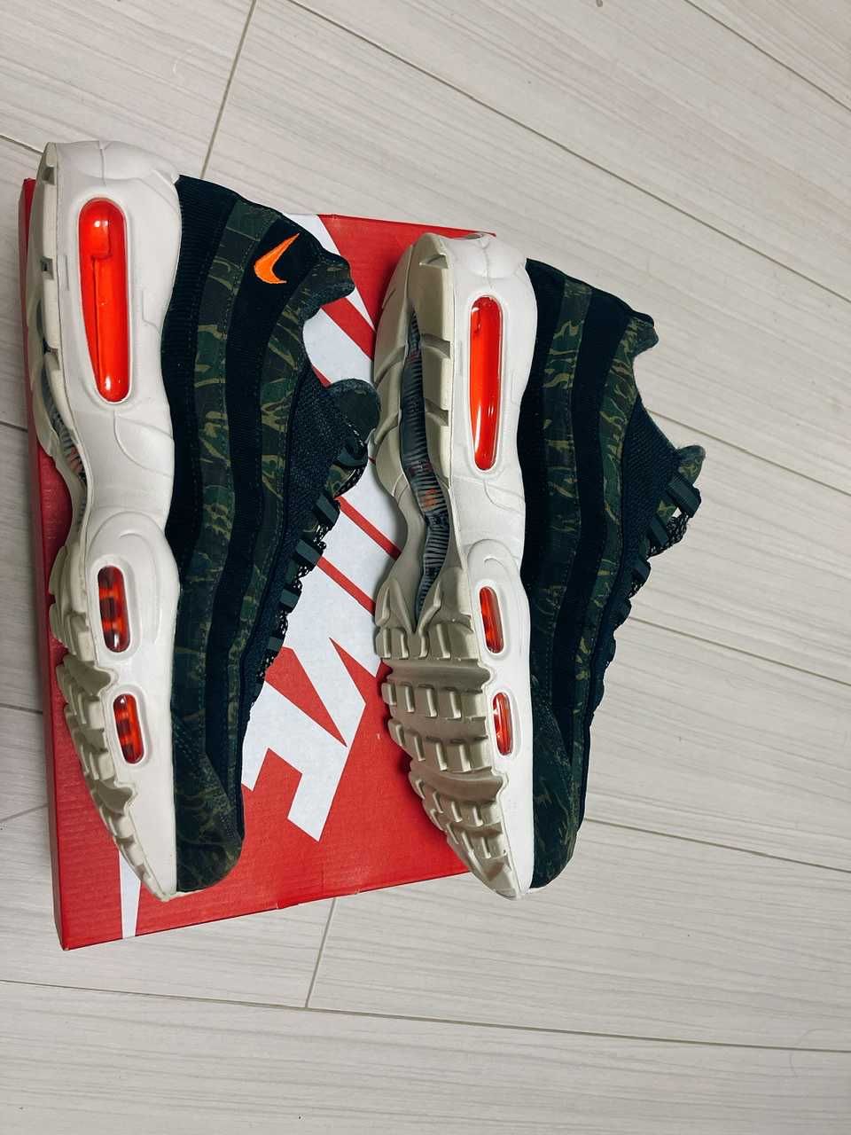 Carharte WIP × Nike Air Max 95 "Black/Sail/Total Orange"