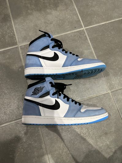 Nike Air Jordan 1 High OG "University Blue"