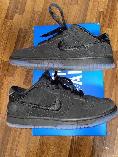 UNDEFEATED × Nike Dunk Low SP "5 ON IT"