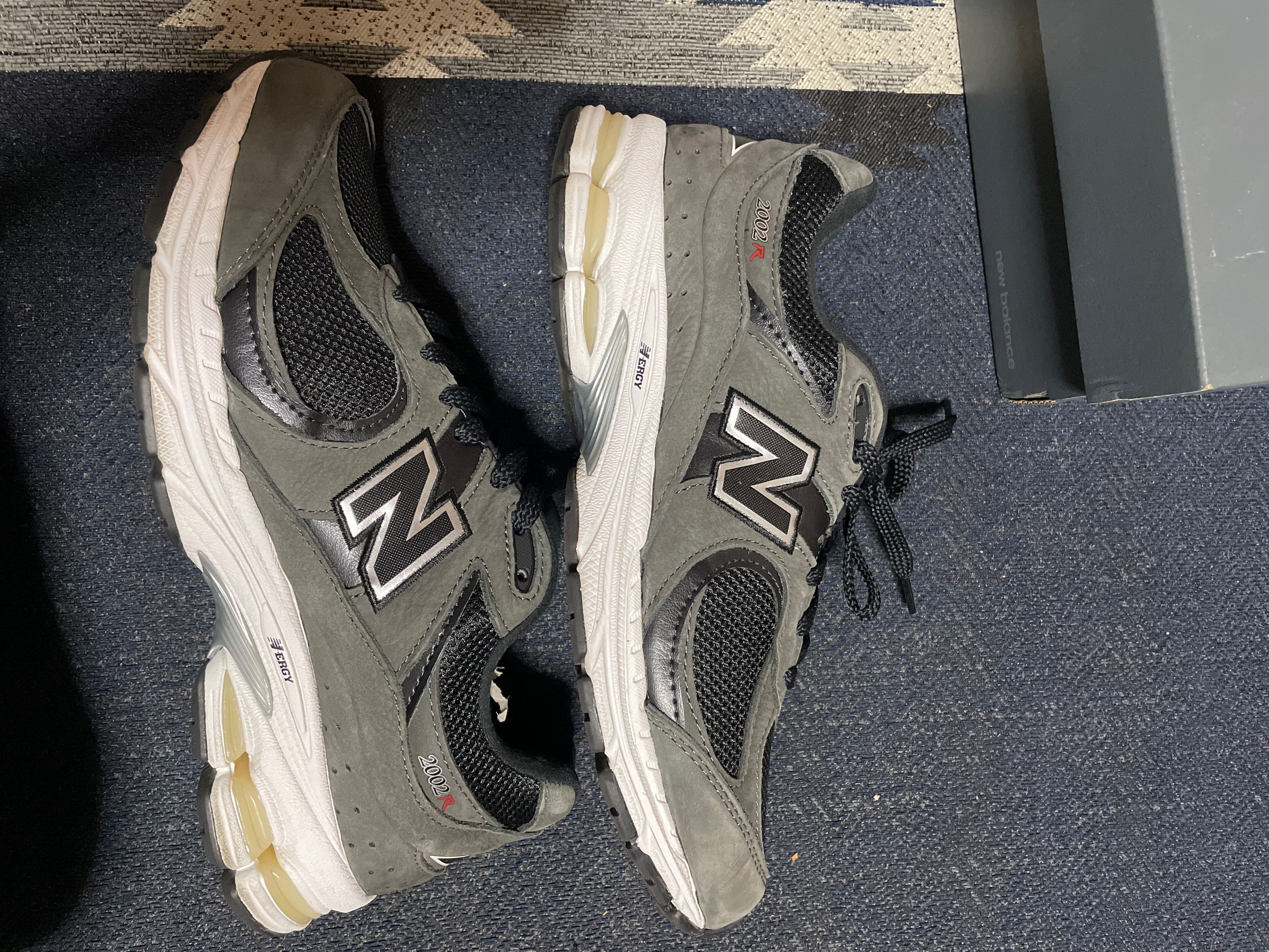 New Balance 2002R "Black/Gray"