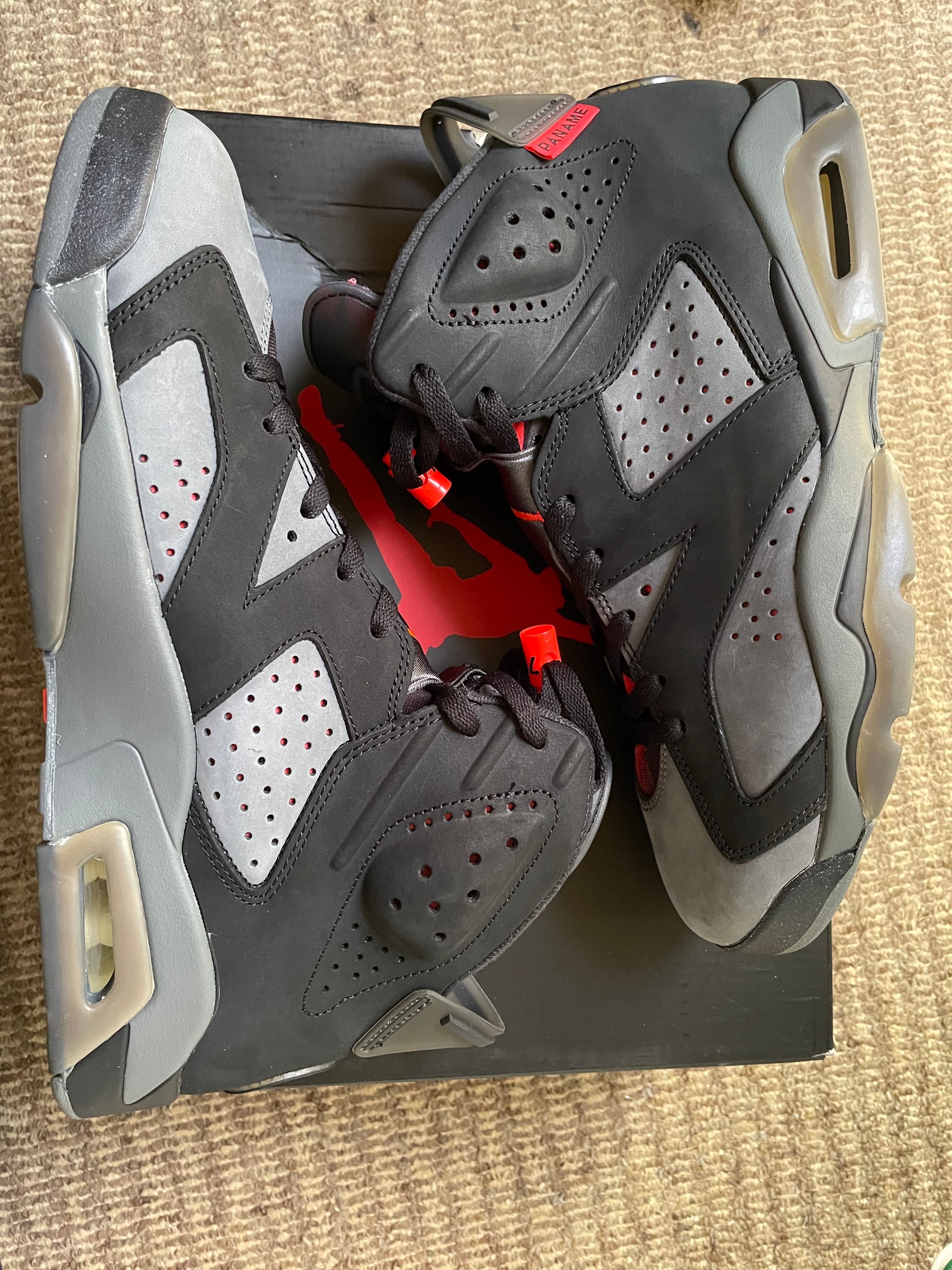 NIKE × PARIS SAINT GERMAIN AIR JORDAN 6 RETRO INFRARED