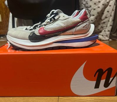 sacai × Nike Vapor Waffle "Royal Fuchsia"