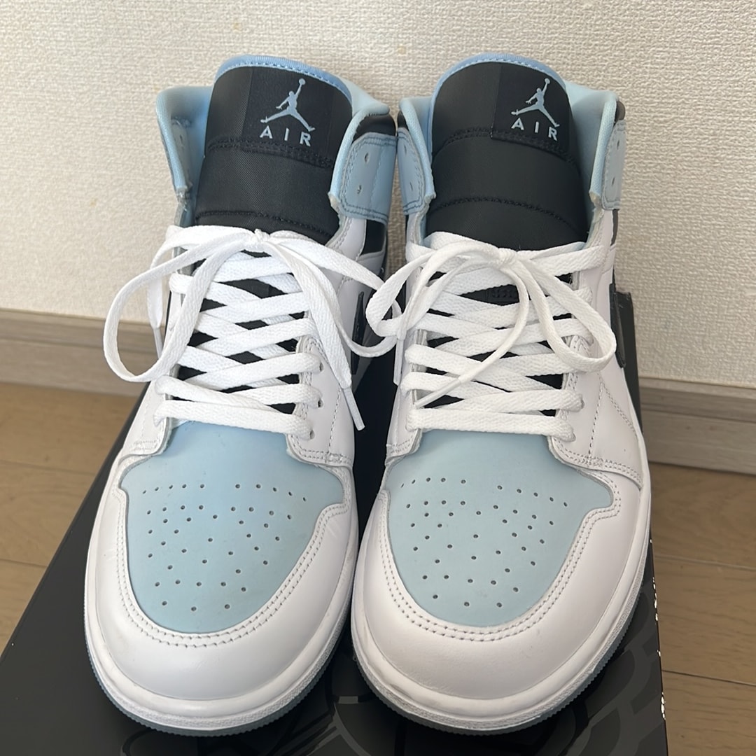 Nike Air Jordan 1 Mid "Ice Blue Nubuck"