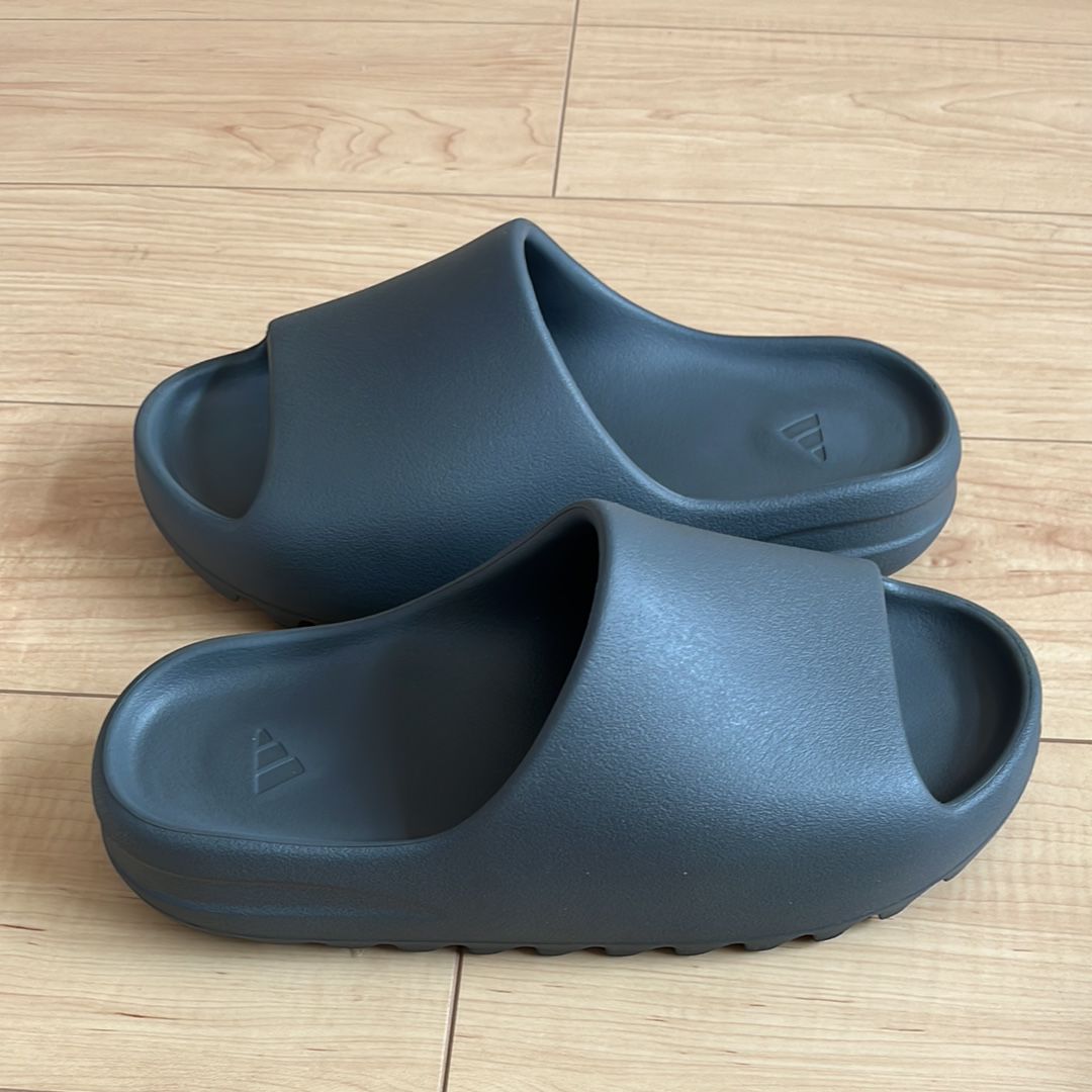 adidas YEEZY Slide "Slate Grey"