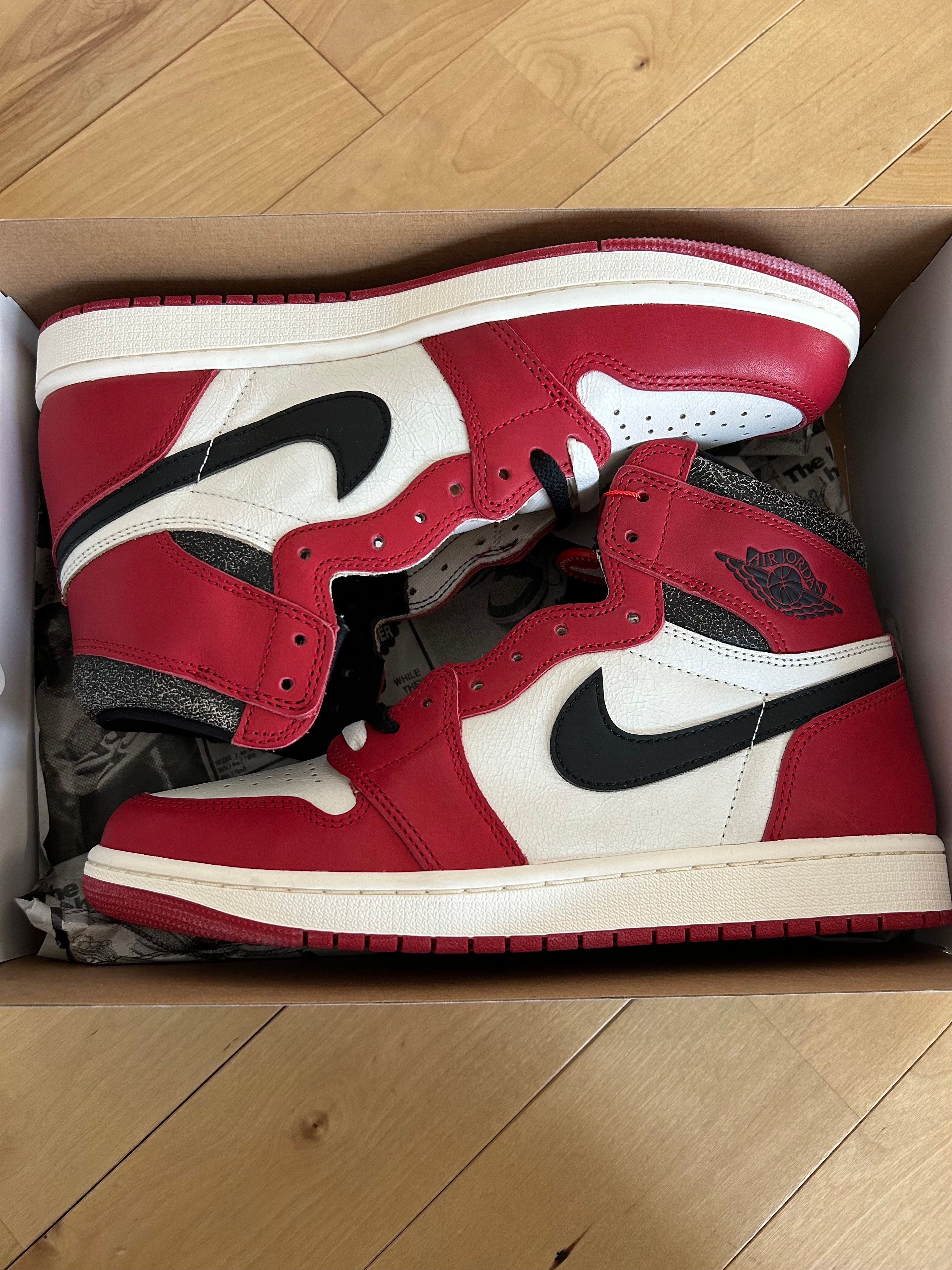 Nike Air Jordan 1 High OG "Lost & Found/Chicago"