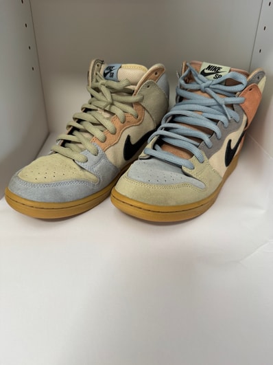 Nike SB Dunk High "Easter Spectrum"