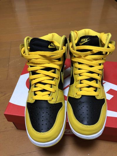 Nike Dunk High "Black/Varsity Maize"