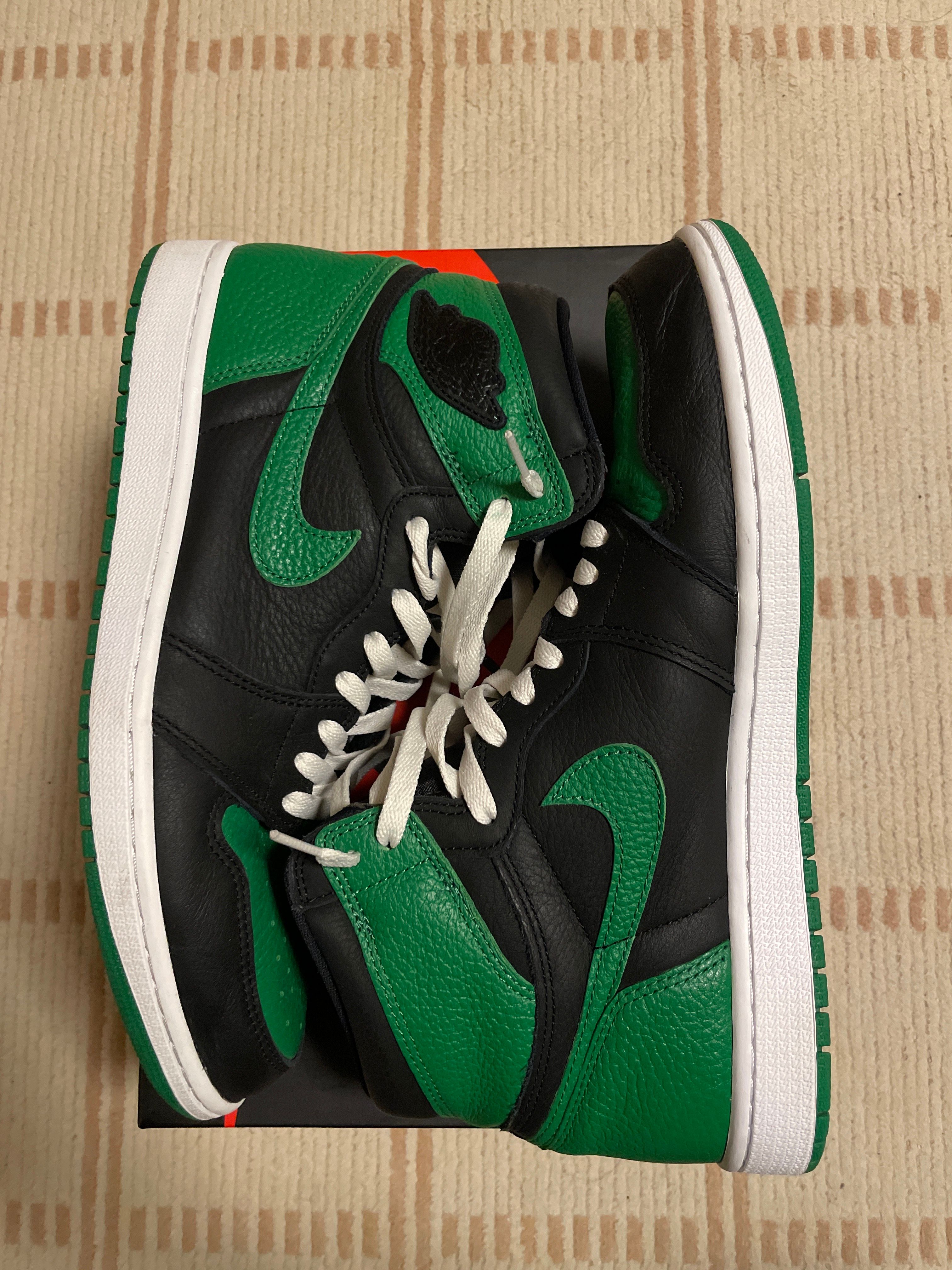 Nike Air Jordan 1 Retro High OG "Black/Pine Green" (2020)      