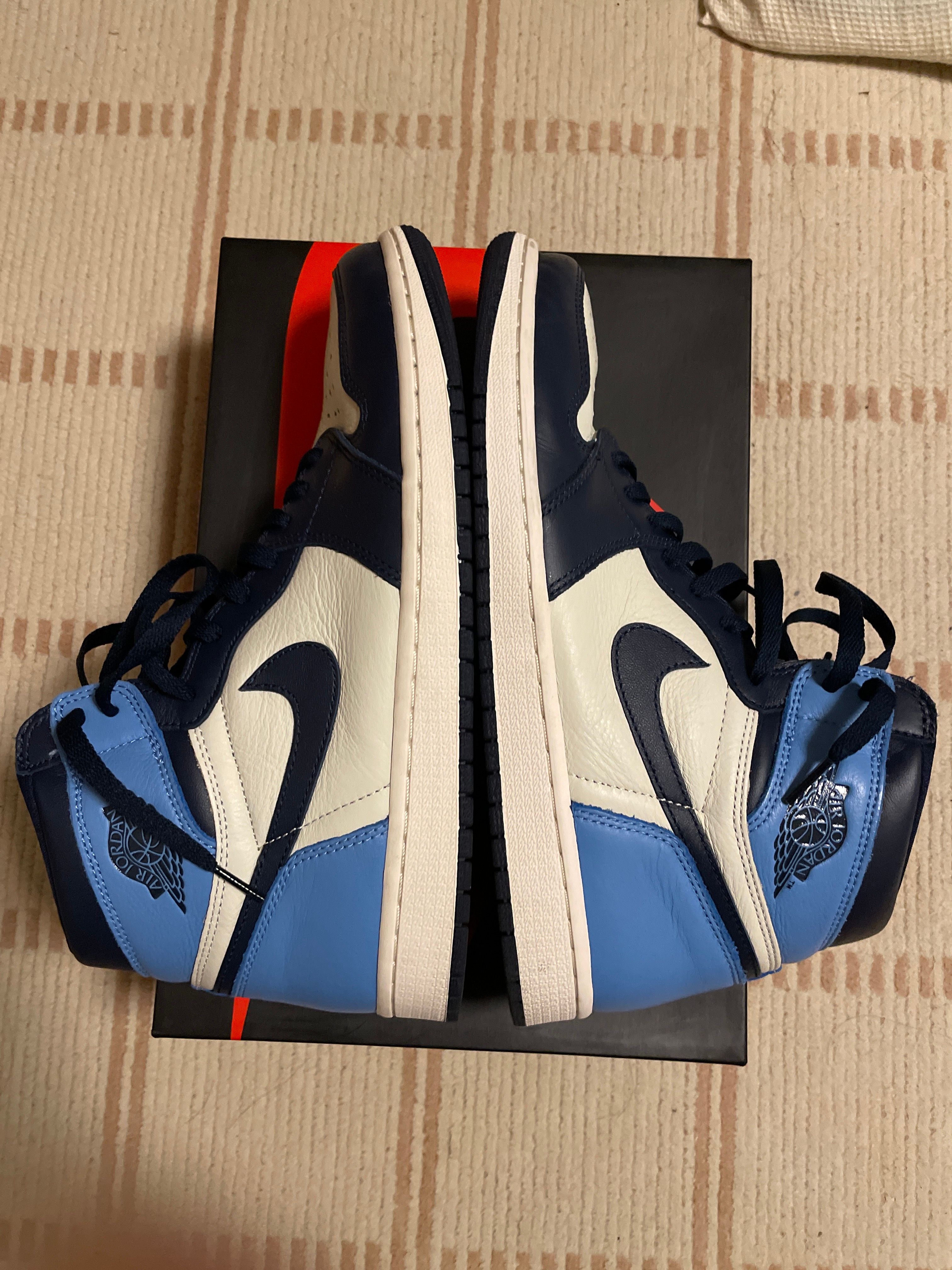 Nike Air Jordan 1 Retro High OG "Obsidian/University Blue"