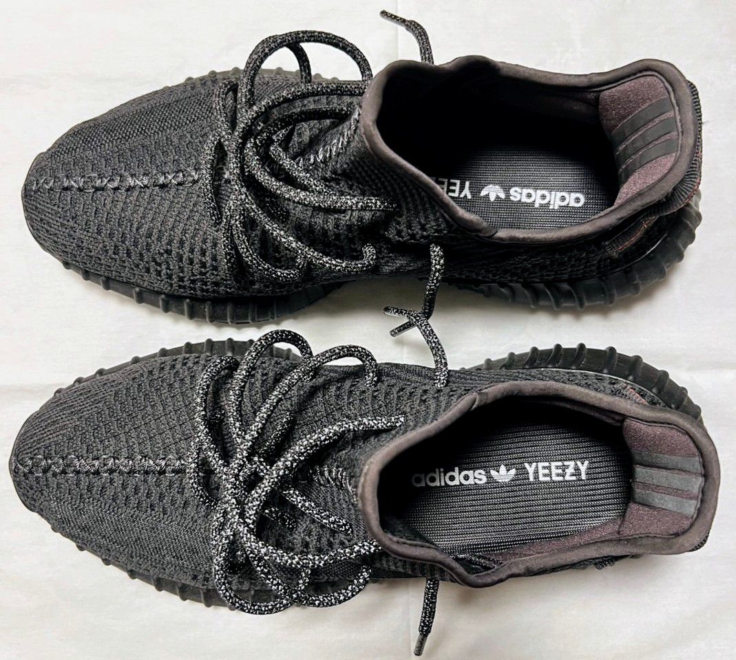 adidas YEEZY Boost 350 V2 "Black"