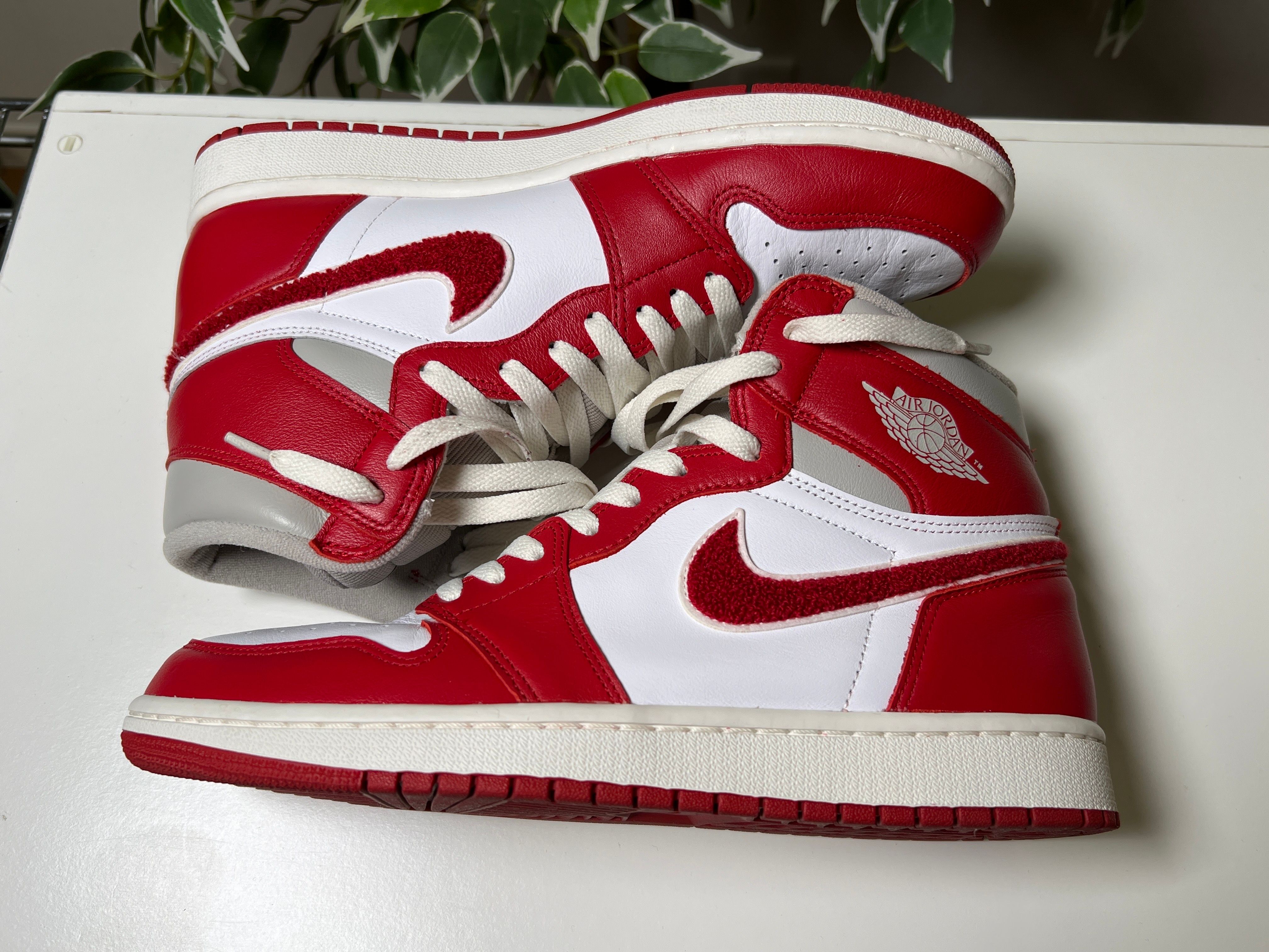 Nike Women's Air Jordan 1 High OG "Newstalgia"