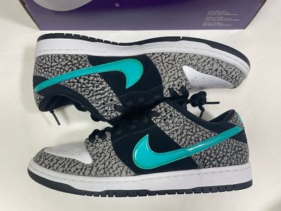 Nike SB Dunk Low "Elephant/Safari"